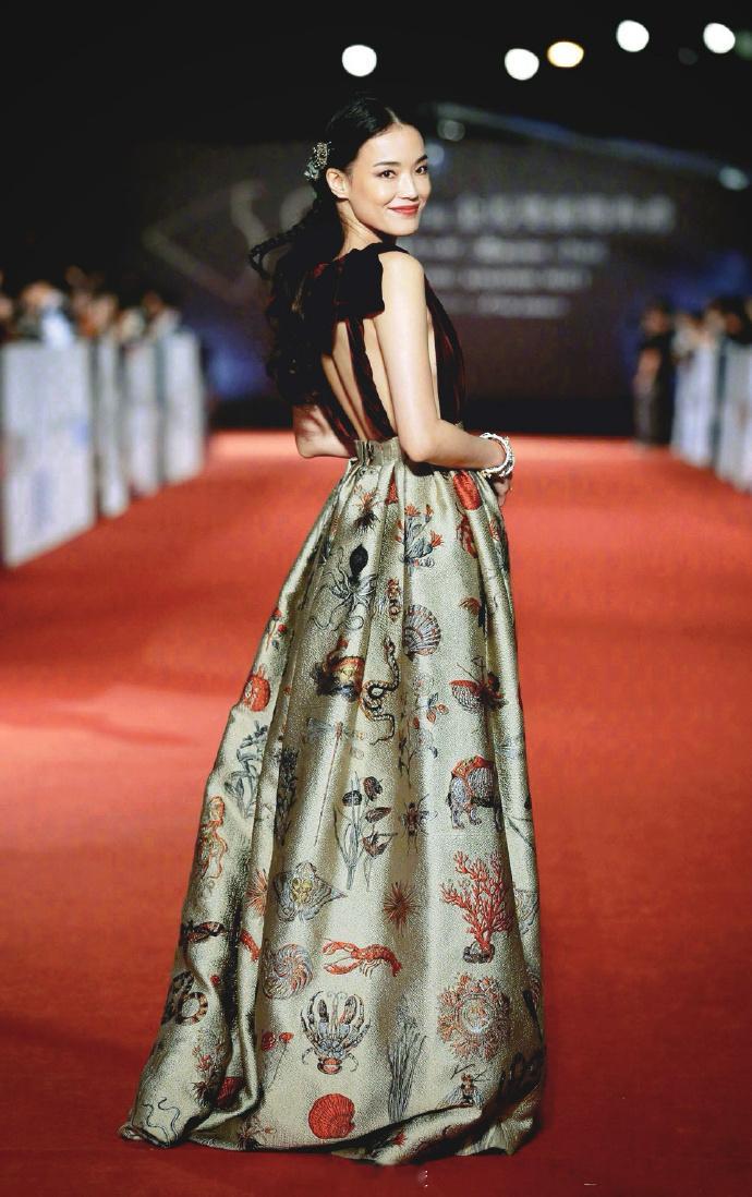 舒淇小姐的一些华伦天奴高定：