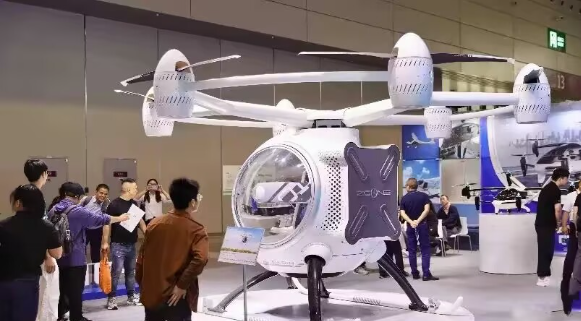 中国也算高科技国家了，怎么不见割老外韭菜？你以为中国没割老外韭菜？其实早就在割了