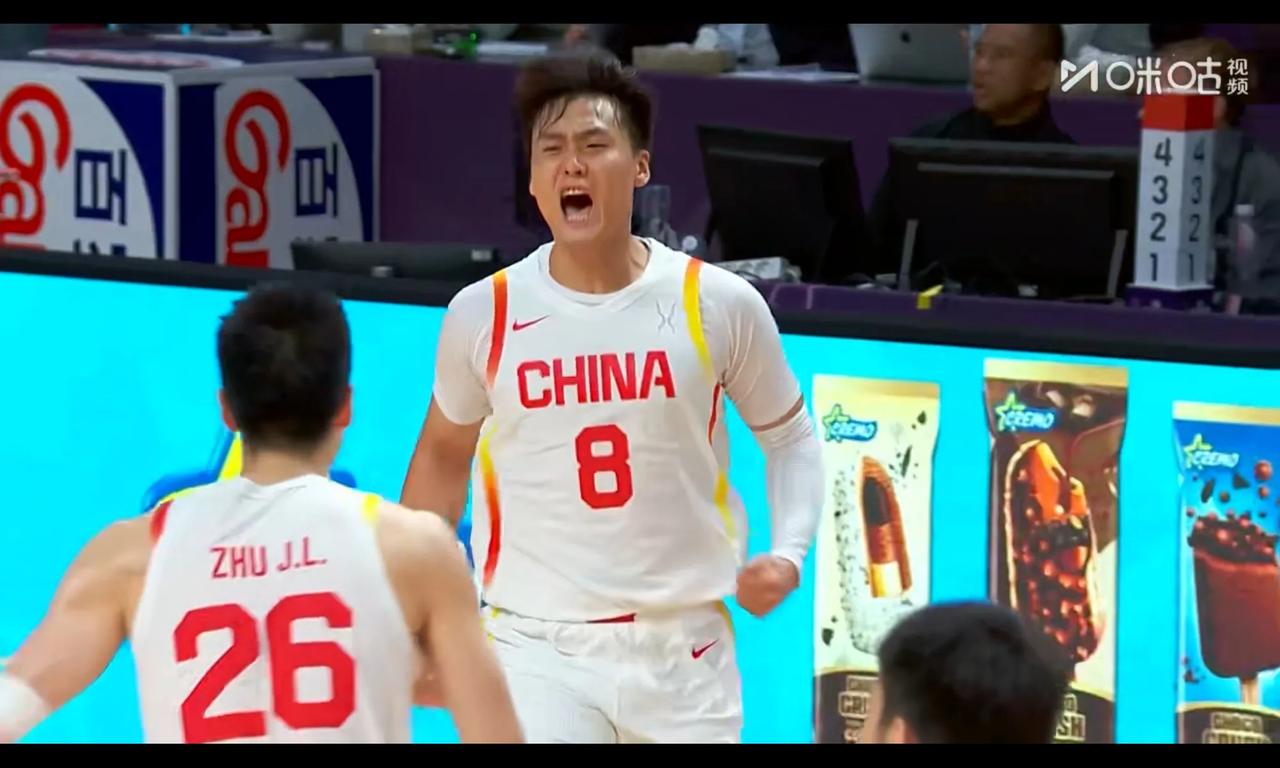 赵睿有资格哭闹聚焦，带伤打球本就很感人，意外进球是对努力的最大褒奖有人说郭士