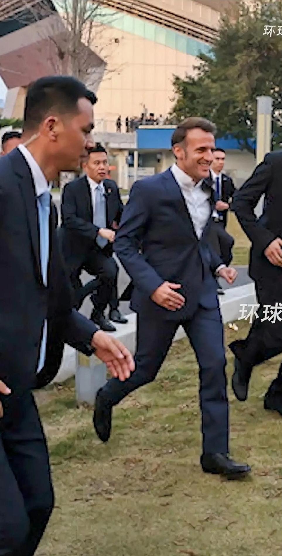 奥巴马跑步50年，特鲁多跑过4分31秒5公里，他们都不能和法国总