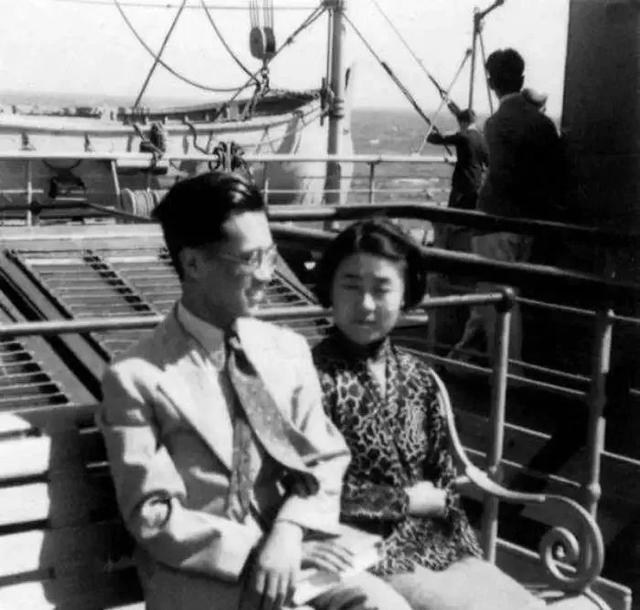 1932年，大才子钱钟书暗恋“燕大校花”赵萝蕤，可赵萝蕤却嫌弃他“小家子气”，倒
