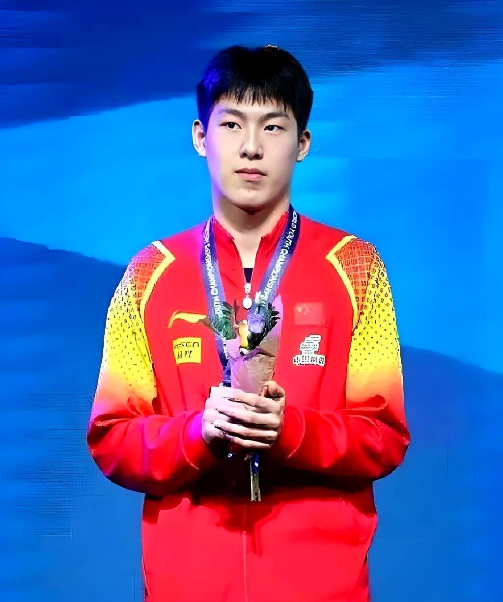 多哈这一站，国乒把面子全押在男单。结果，周启豪29岁才拿到第一个球星赛冠军