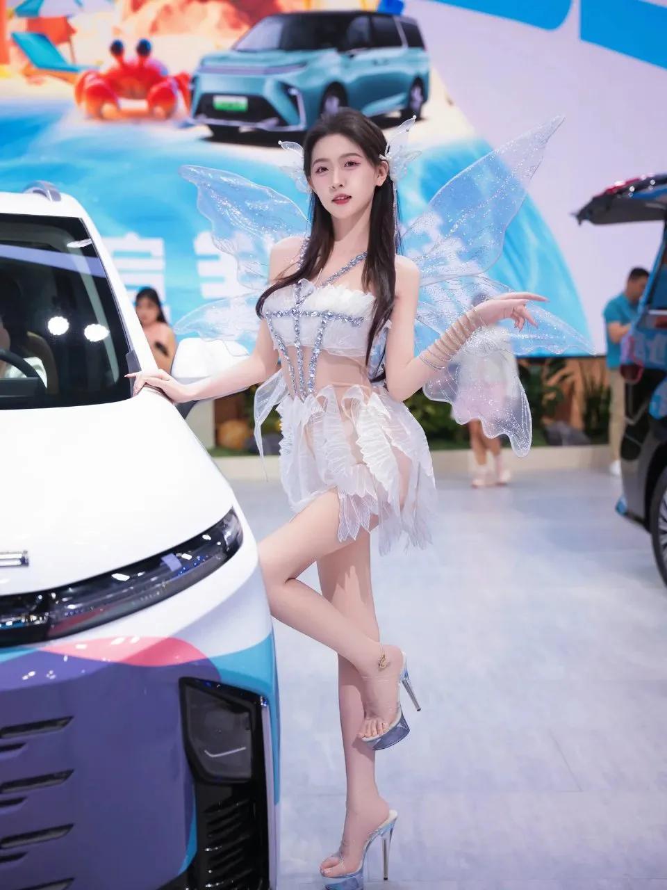 车展碰到精灵公主漂亮的车模美女性感车模美少女车模界美女车展女神车模4k车