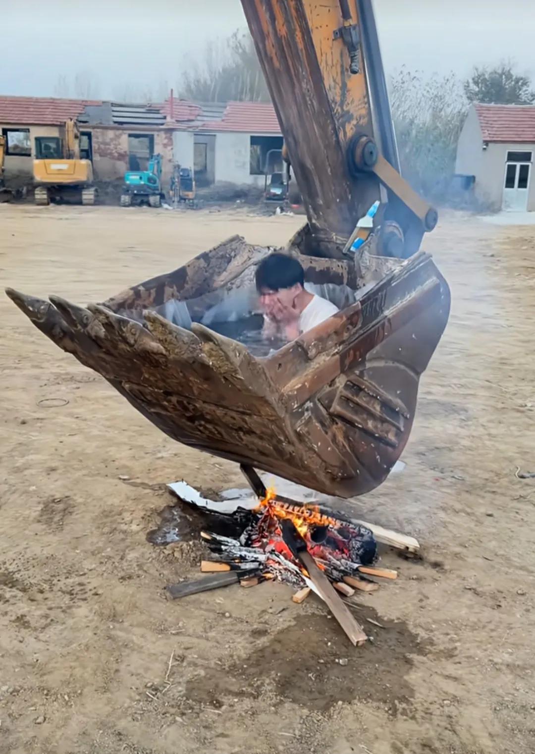 此情此景，实在想不出来绝好的文案，大家看看怎么描述？