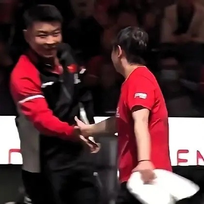 王皓做梦也想不到，成都混团给他安排了闺女，就在他生日这一天，幸福来的猝不及防！莎