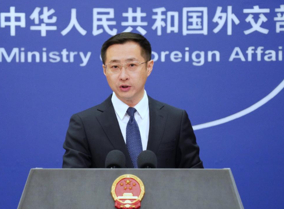 捷克总统挑战中方红线，外交部：不再与其交往 8月12日，中国外交部的例行记者