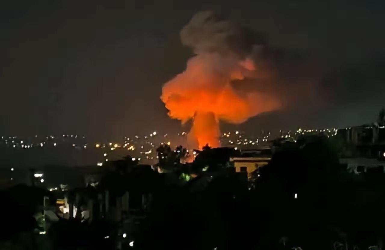 一觉醒来，中国两个邻国打起来了，幕后黑手又是印度？真不是瞎猜，这次巴阿大打出