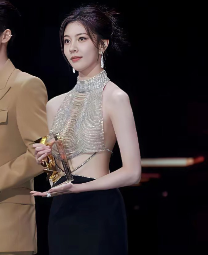 这衣服没有一点塑料吧？​​​