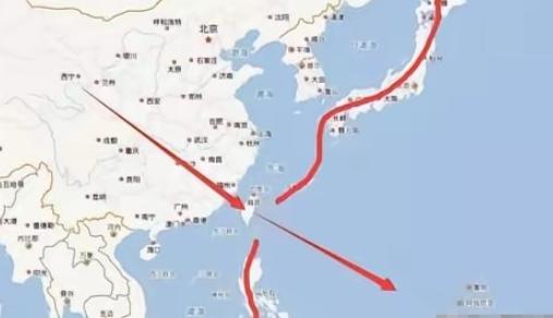 现在美国应该跳着脚骂日本和菲律宾成事不足，败事有余，原本美国辛辛苦苦打造的第一岛