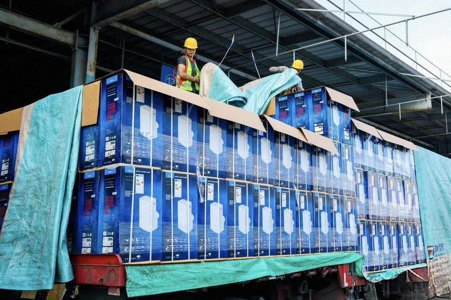 据外媒报道，美的已向法国运送了20,000台空调，以满足当地客户因欧洲创纪录热浪