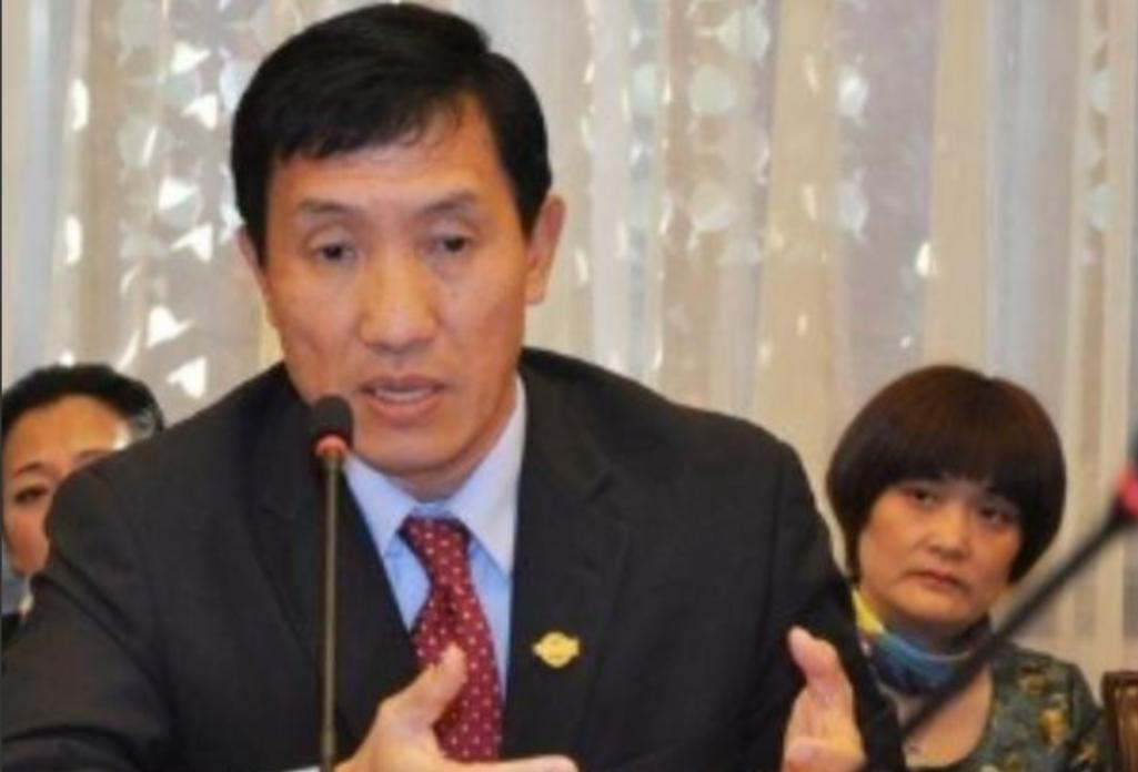 “中国拿什么挑战美国？人均收入只有人家的8%！”就是这位中国经济领域专家-黄亚生