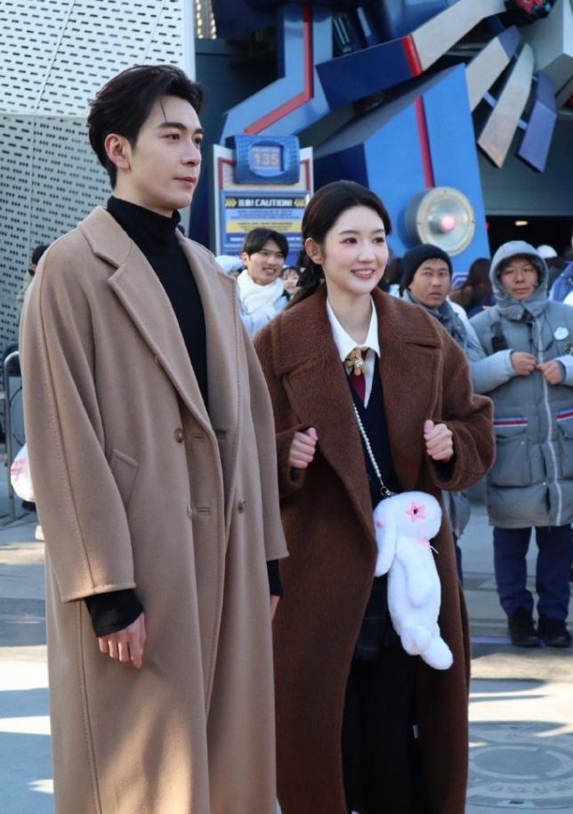 陈星旭王玉雯《突然的喜欢》云合首日3.4%就最近开播的剧来看，首播3.4%已经