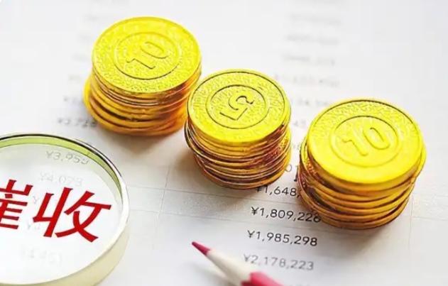 在国内被定义为非法的网贷，剑走偏锋的去了印度。这群哥们兴冲冲本想着在印度大把捞金