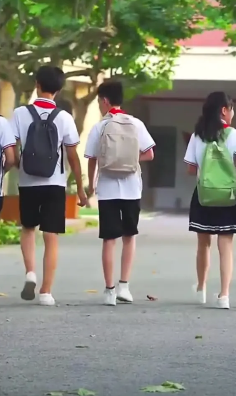 很多人不理解，为何中国几乎所有的大中小学都要放寒暑假？其实最初的原因很简单，夏天