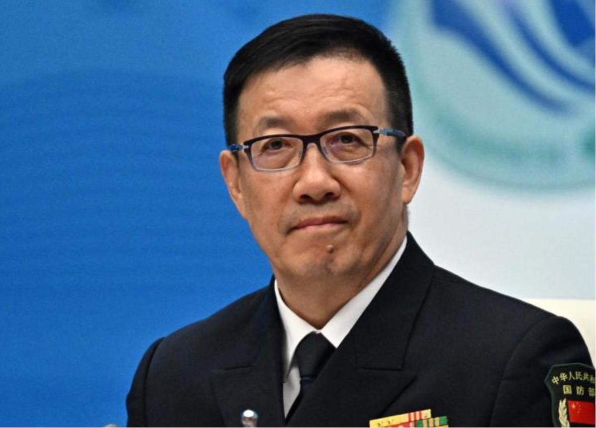 北京香山论坛召开，美降级参会，中方送美代表一张照片，意味深长 9月17日至1