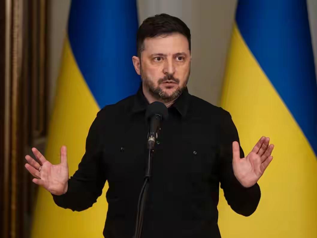 前线告急、兵员枯竭，欧盟援助救急难救败！泽连斯基频呼欧洲出兵，实乃无牌可打！这场