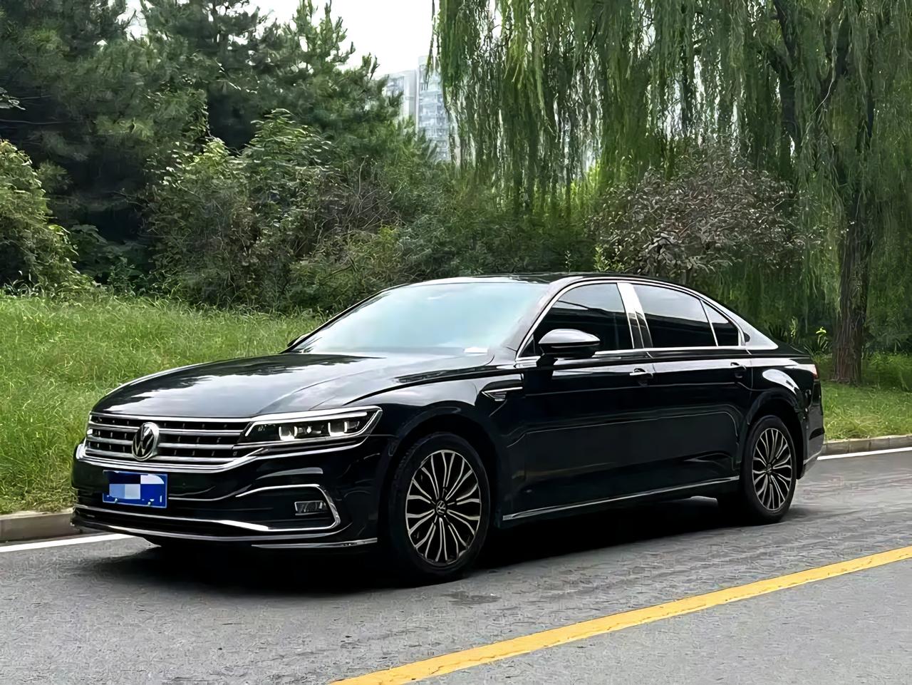 因为在大众的旗下，所以这个车很多人都会认为这个车很便宜，但是我要告诉你的是，这个