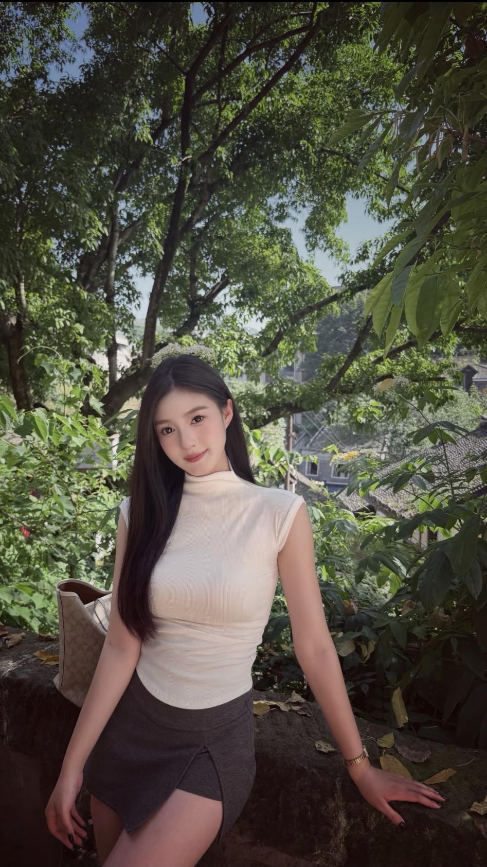 时尚美女，气质优雅