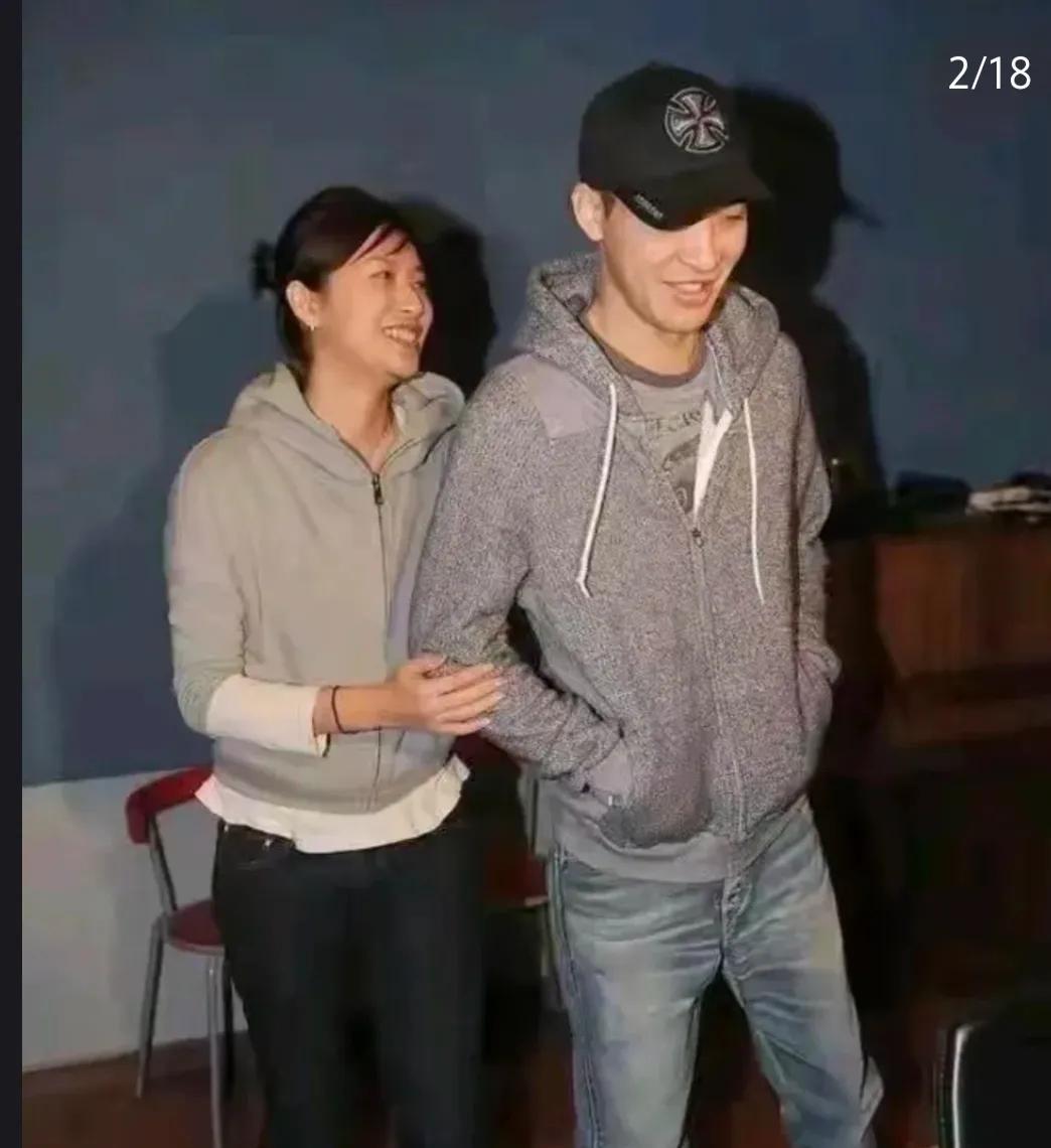 不结婚却爱足15年！徐静蕾黄立行用行动诠释真爱的另一种模样