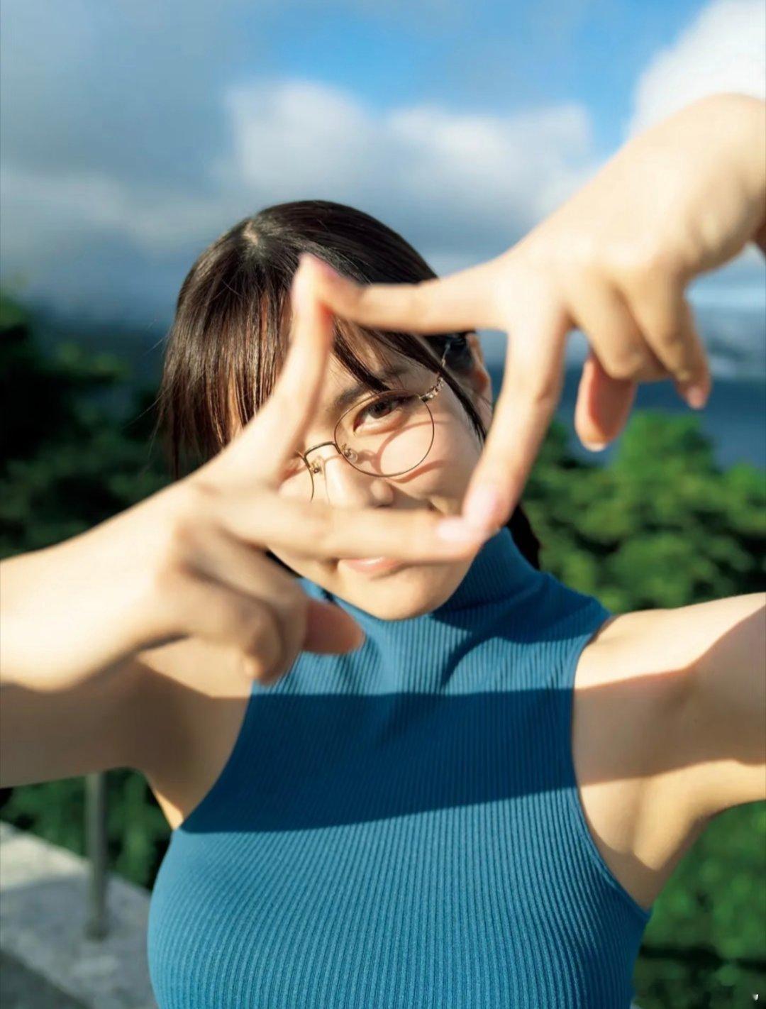 东云海：完美驾驭清纯与性感两种截然不同的风格！