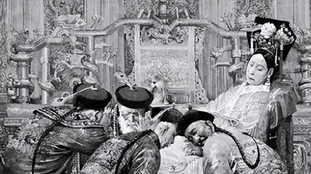 1908年，慈禧临死前一刻，太监看她马上不行了，赶紧给她喝了一碗龟汤，吊着最后一