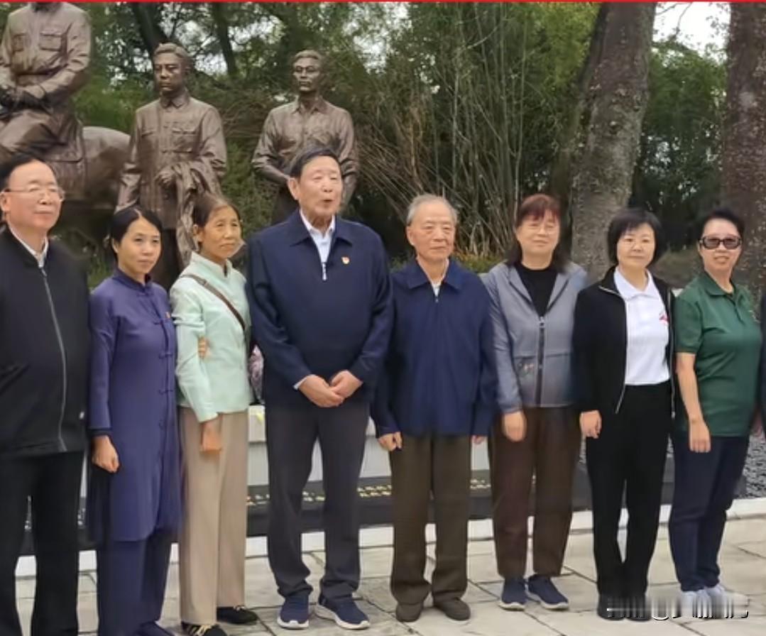 估计吴红等也没有想到吧,一部电视剧让他们相聚了,且改变了他们的人生轨迹。吴石将