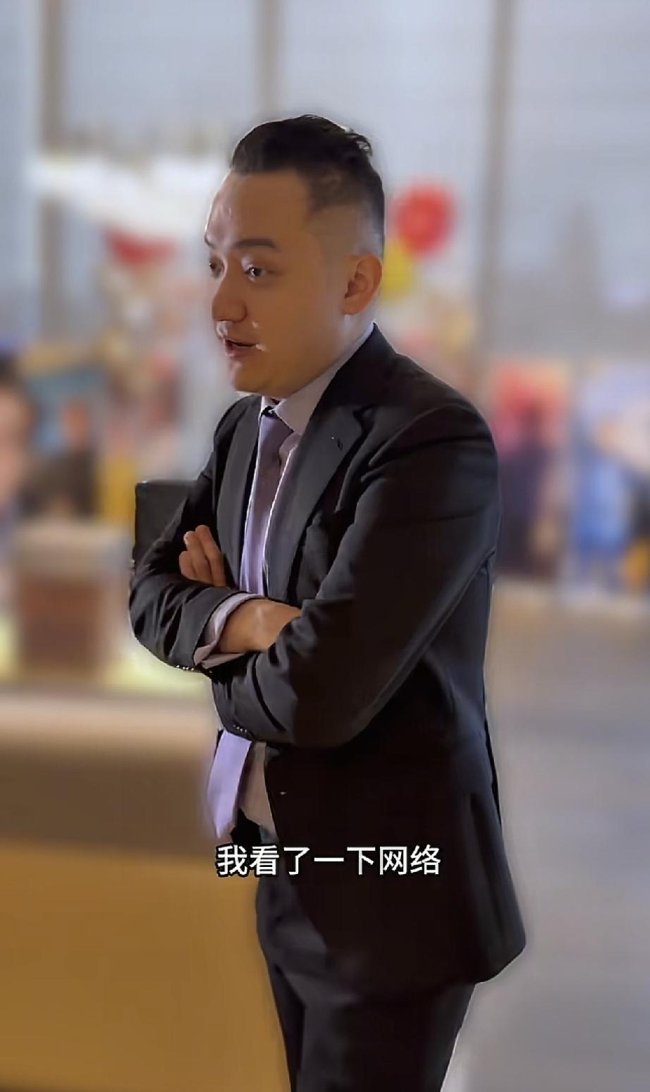 从孙宇晨的身高才163就能看得出来，他小时候肯定吃苦长大的人，所以长大的性格已经