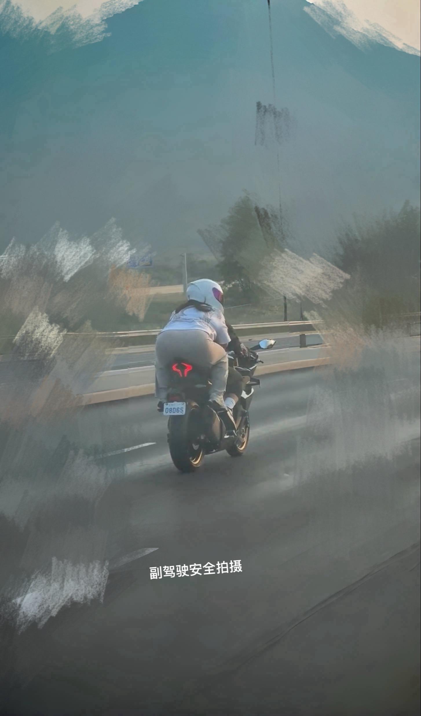 我应该还差一辆摩托车