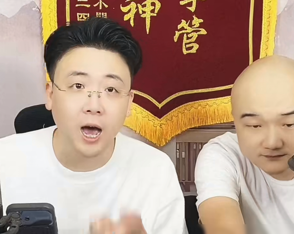 钱城隋意透露，当初老先生们抵制克苏鲁，核心原因是克苏鲁偷录节目之后用来牟利，并不是自己学活、教徒弟用