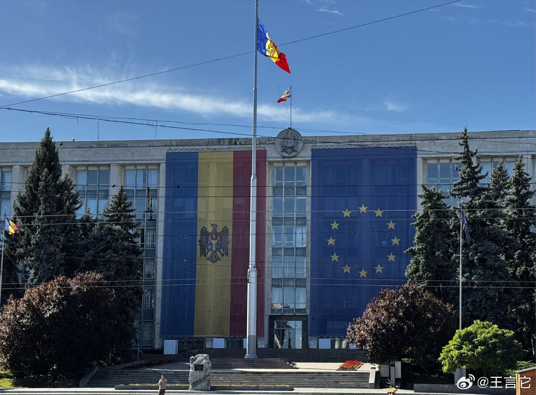 🇲🇩全世界都在祝贺摩尔多瓦的选举结果。伊斯兰党保留了绝对多数—