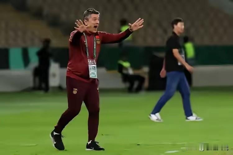 U23亚洲杯中国队2：1朝鲜队伊朗队3：1阿联酋队中国队主教练选将的确眼