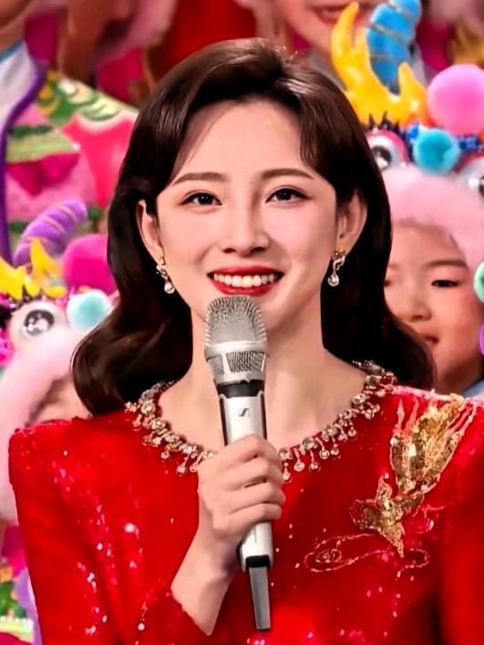 2026央视跨年晚会路透全曝光！这份超豪华名单，堪称娱乐圈“大检阅”！据官方