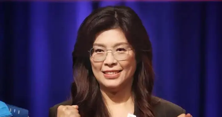 郑丽文直言：台湾无条件中美选边 美国是恩人大陆是亲人