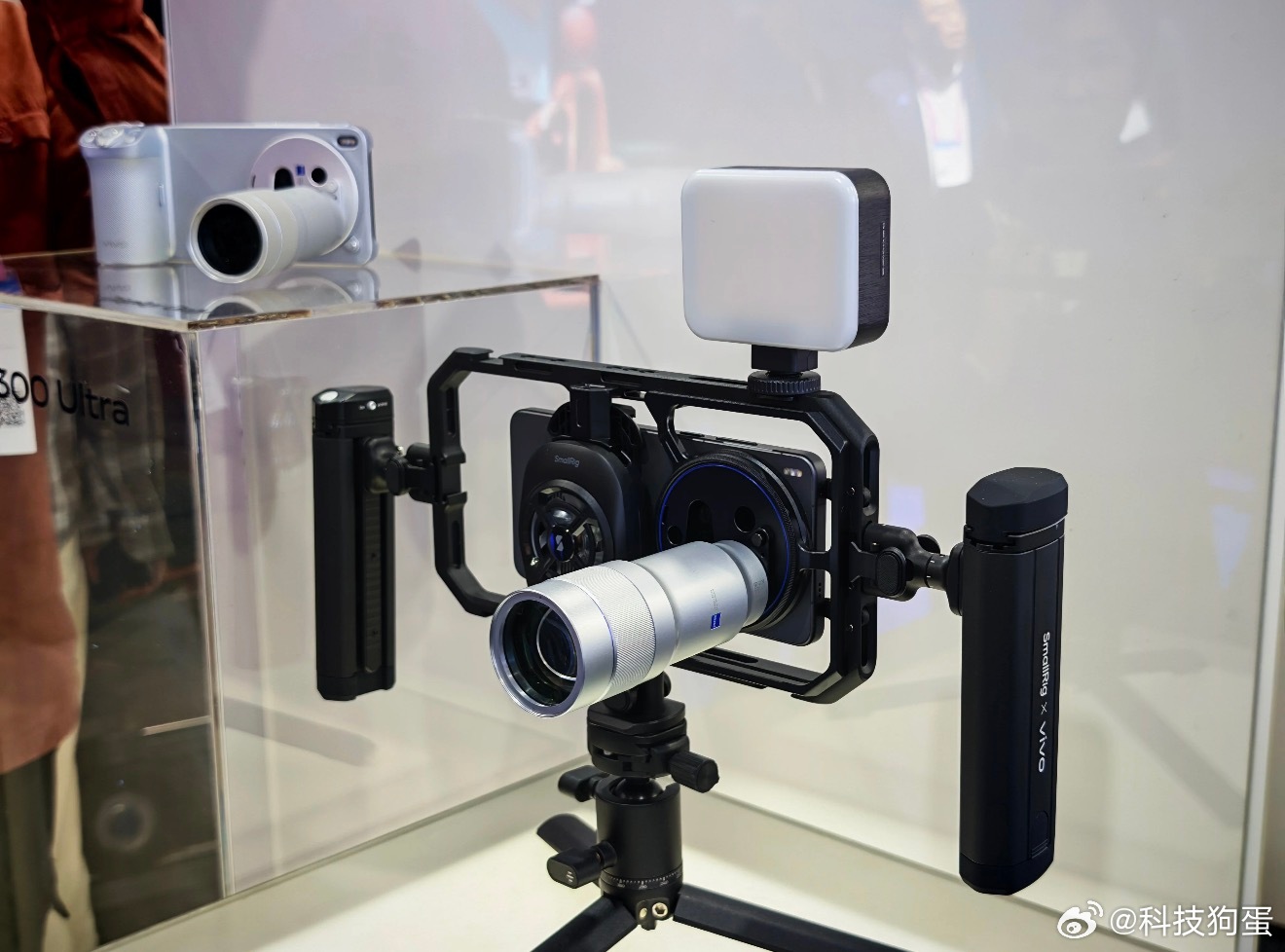 超广角都上成主摄级规格了，vivoX300Ultra这次的用料是真的蛮狠。很多配