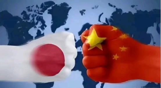 中日一旦擦枪走火，根本没有踩刹车的机会！2026年7月观察中日安全局势，视线不