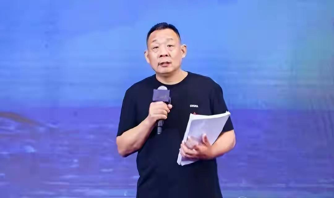 胖东来又出新招工准则了，这一次，最让人意外的是：4年合同，到期不续签。1.