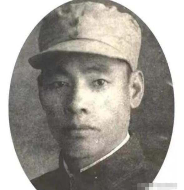 1941年，八路军侦查员刘锡坤执行任务时，晚上住在一个地主婆家，地主的儿媳让出了