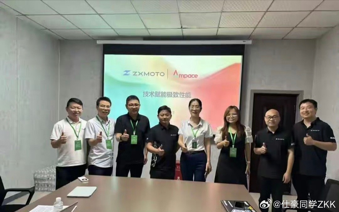 张雪拿下宁德时代大单，前段时间在深圳文博会上，张雪分享新研发的电机8公斤重直径
