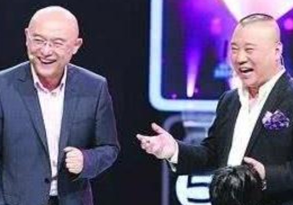 当年，孟非在节目中当着郭德纲的面说：我女儿都22岁了，还没有男朋友。郭德纲听后，