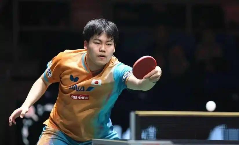 刚刚结束了一场WTT重庆冠军赛男单1/8决赛，男单7号种子、世界排名第8的日本1