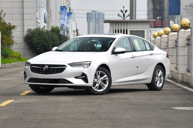 拜拜了威朗大环境下，23款威朗，优惠太大了。真的是在清库存。而且赚不到钱，已经