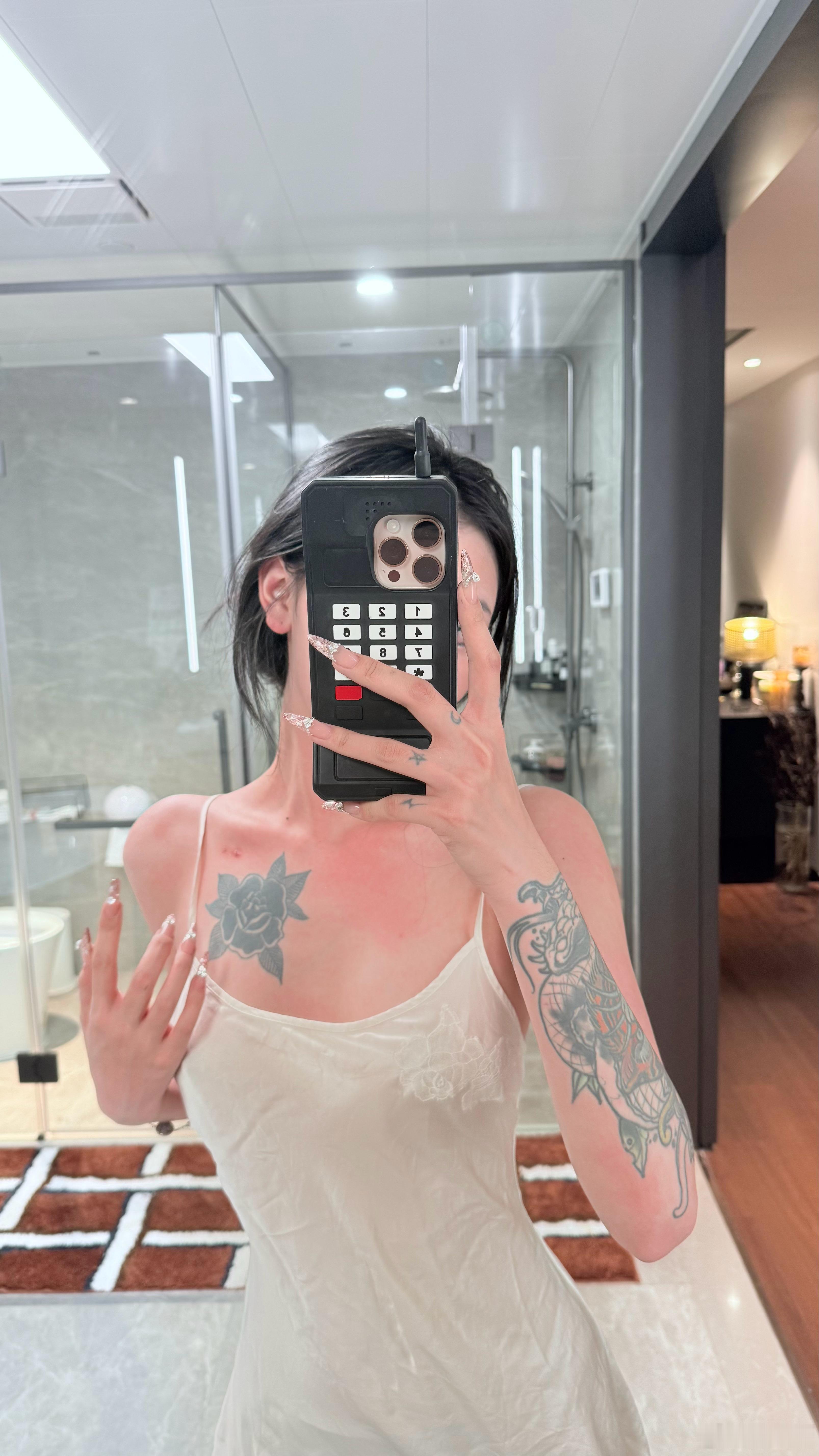 喝完一瓶變色龍了​​​