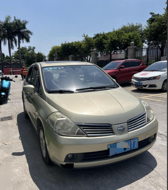 一辆开了19年的日产颐达，13万公里，刚审完车、保险也刚买好，最后还是进了报废厂