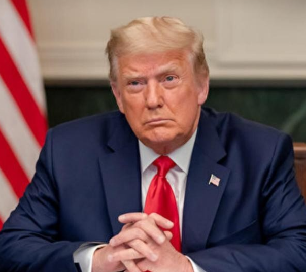 中美会晤后，特朗普开始自我检讨，看来是真的服气了。中美会晤之后，特朗普罕见放低姿