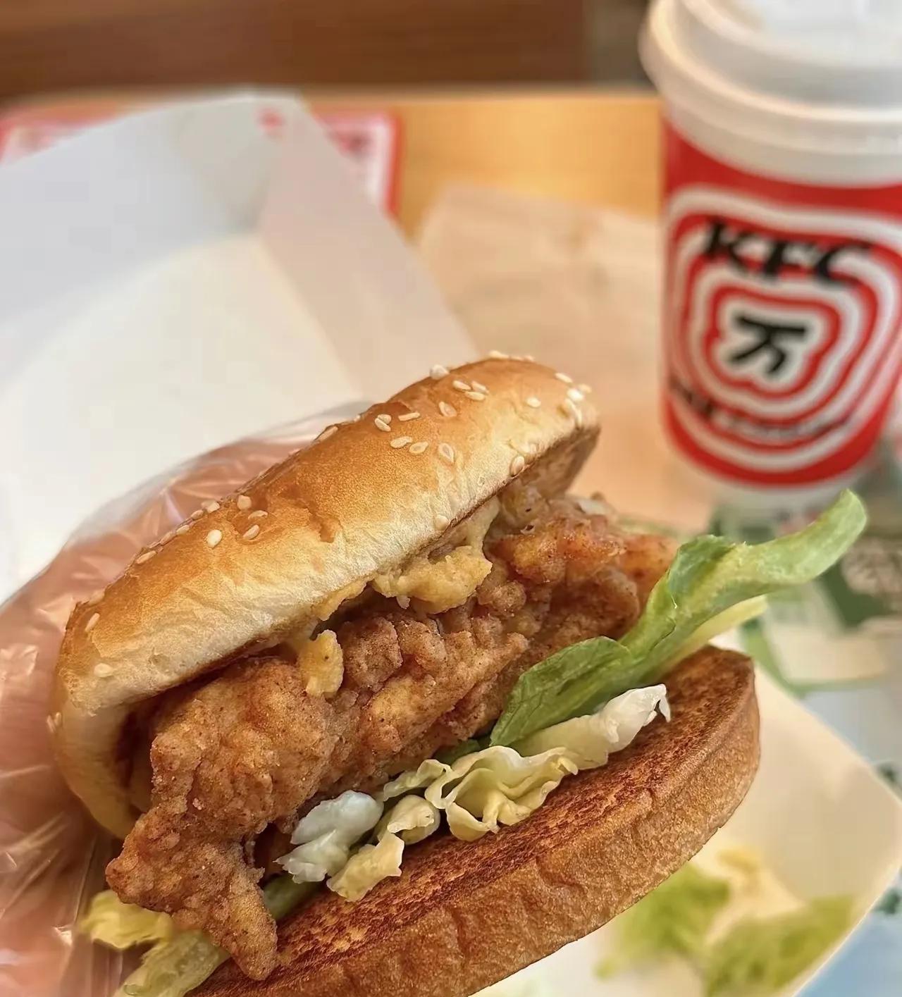 很多人说麦当劳、肯德基是你能吃到外卖最干净卫生的食品不知道是不是真的？有些网友