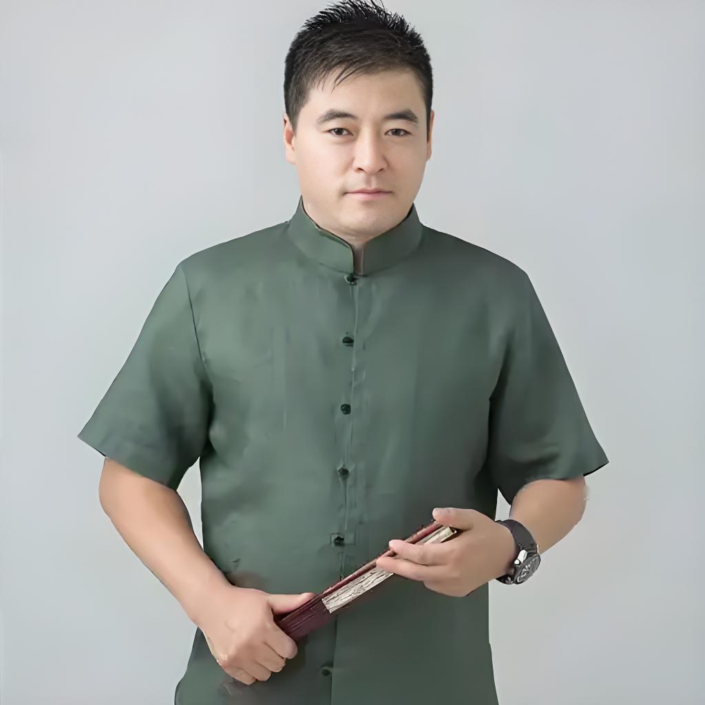 闫学晶亮相魏三大舞台开业盛典2026年6月，东北二人转名家魏三打造的线下大