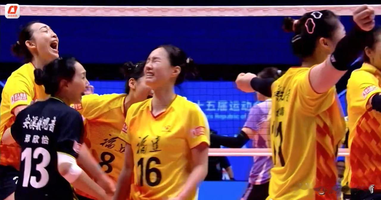 福建女排哭得梨花带雨的[哭哭][哭哭]随着王艺竹4号位扣球出界，福建女排3-1赢