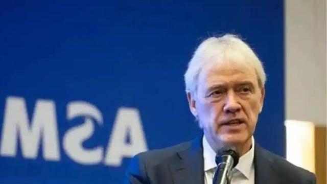 荷兰撕破脸加码光刻机管制！中国反手锁死其命脉，这一次，谁也别想拿捏！全球化