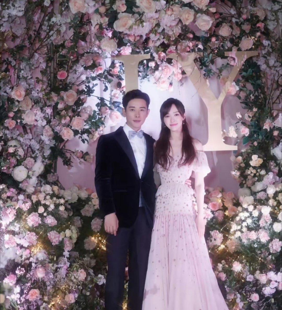 明星夫妻惊爆离婚传闻，网友集体变侦探！最近有爆料说一对被大家看好的明星