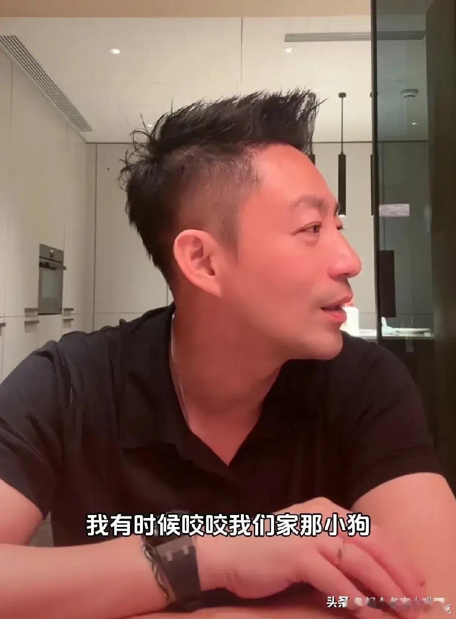 汪小菲也太幽默了，快被他和黑粉的对话笑死了[大笑][大笑][大笑]黑粉:天天这么